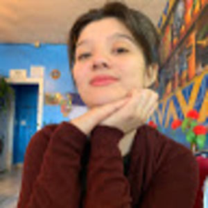 Meet your Posher, Yesenia